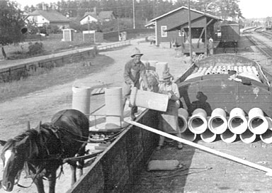 Lastning vid fraktgodsmagasinet på 1940-talet